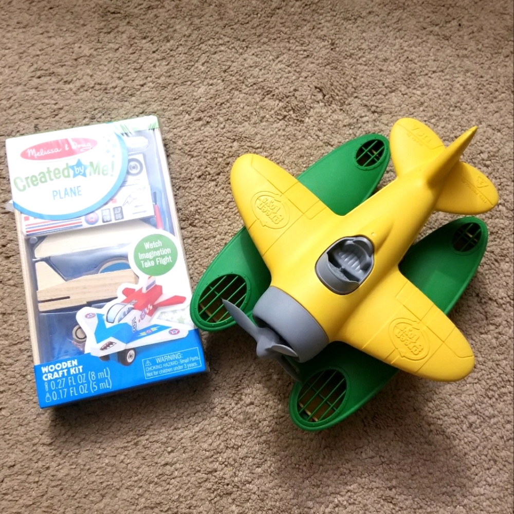 Airplane toy set